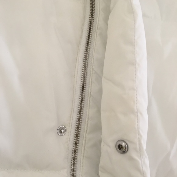 White puffy Jacket - Picture 4 of 4